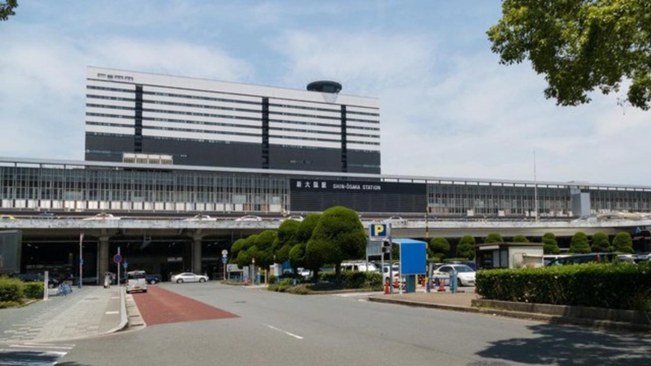 Via Inn Shin Osaka West Экстерьер фото