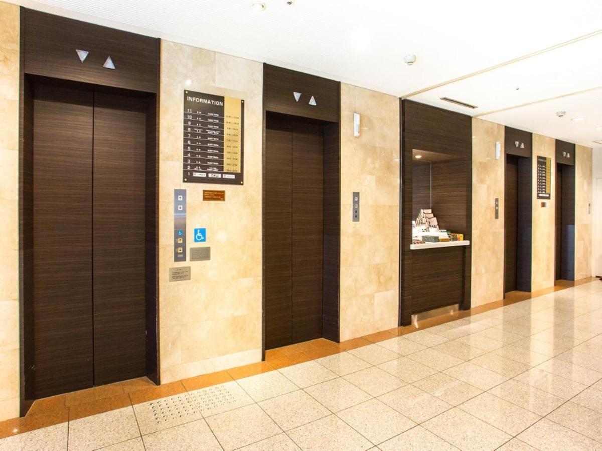 Via Inn Shin Osaka West Экстерьер фото