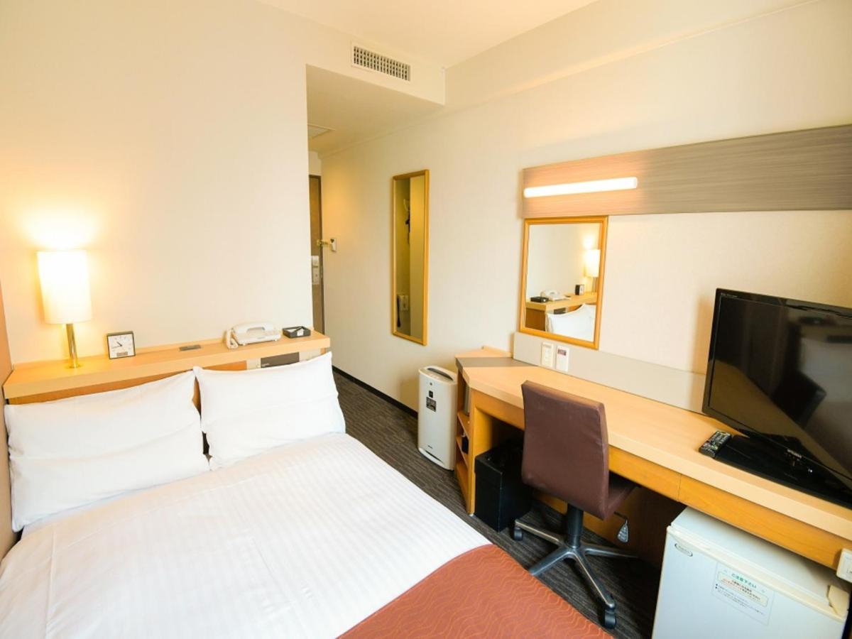 Via Inn Shin Osaka West Экстерьер фото